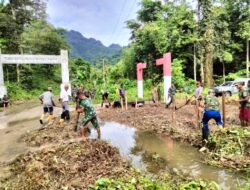 Di Bantu Masyarakat, Personil Kodim 1502/Masohi gerak cepat bangun Pos Pengamanan