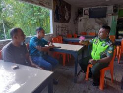 Babinsa Koramil 17/Geumpang Jalin Silaturahmi dengan Warga Desa Bangkeh