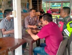 Bangun Kekompakan, Babinsa dan Bhabinkamtibmas Ngopi Bareng Tokoh Pemuda di Tangse