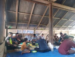 Pererat Keakraban, Babinsa Koramil 17/Geumpang Jalin Komsos dengan Warga Desa Blang Dalam