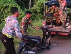 Danramil 1502-06/Bula, bersama anggota membantu masyarakat yg mengalami gangguan kerusakan motor di jalan