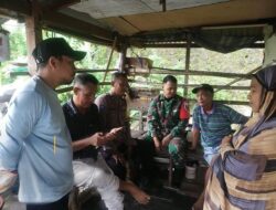 Melalui Komsos Babinsa Himbau Warga Tetap Waspada Hujan Dan Angin Kencang