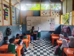 Babinsa Tangse Kunjungi PAUD Al Fatih, Beri Motivasi Belajar untuk Anak-anak