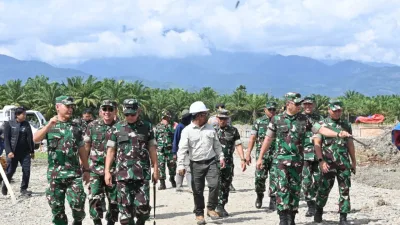 Menuju Yonif TP 872/Andi Djemma, Danrem 141/Toddopuli Dampingi Kunjungan Kerja Pangdam XIV/Hasanuddin Hari Ke Dua Di Wilayah Kodim 1403/Palopo