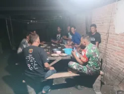 Babinsa Koramil 1404-05/Patampanua Laksanakan Patroli Malam dan Komsos Bersama Warga