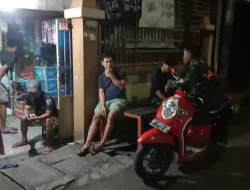 Babinsa Koramil 1404-04/Paleteang Ajak Warga Tingkatkan Kewaspadaan Kamtibmas