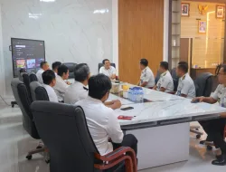 Tingkatkan Keimanan di Tengah Kesibukan, Satgas TMMD 127 Sempatkan Sholat Ashar Berjamaah