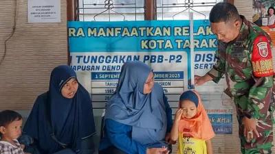Cegah Stunting Sejak Dini, Babinsa Koramil 0907/03 Tarbar Dampingi Pemeriksaan Balita dan Ibu Hamil