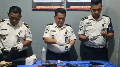 Lapas Banjarbaru Perkuat Keamanan Melalui Pemeriksaan Senjata Api Berkala