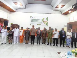 Pemkab Sorong Selatan Gelar Pelantikan Pejabat Administrator dan Pengawas, Kasdim 1807/Sorsel Hadiri Prosesi Pengambilan Sumpah