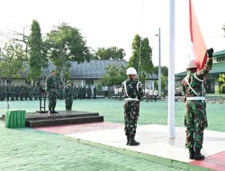 Awali Pekan dengan Semangat, Prajurit dan PNS Korem 141/Toddopuli Laksanakan Upacara Bendera