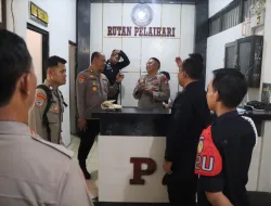 Personel Polda Kalsel dan Polres Tanah Laut Cek Senjata Api Rutan Pelaihari, Pastikan Kesiapan Sarana Pengamanan