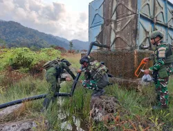 Pos Jila, Satgas Yonif 133/YS Perbaiki Pipa Saluran Air Warga. Air Kembali Normal