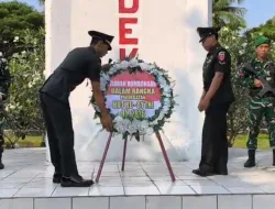 Semarak HUT TNI ke-81, Kodim 1404/Pinrang Dan Yonif 721/Mks Gelar Ziarah Rombongan ke TMP Palia